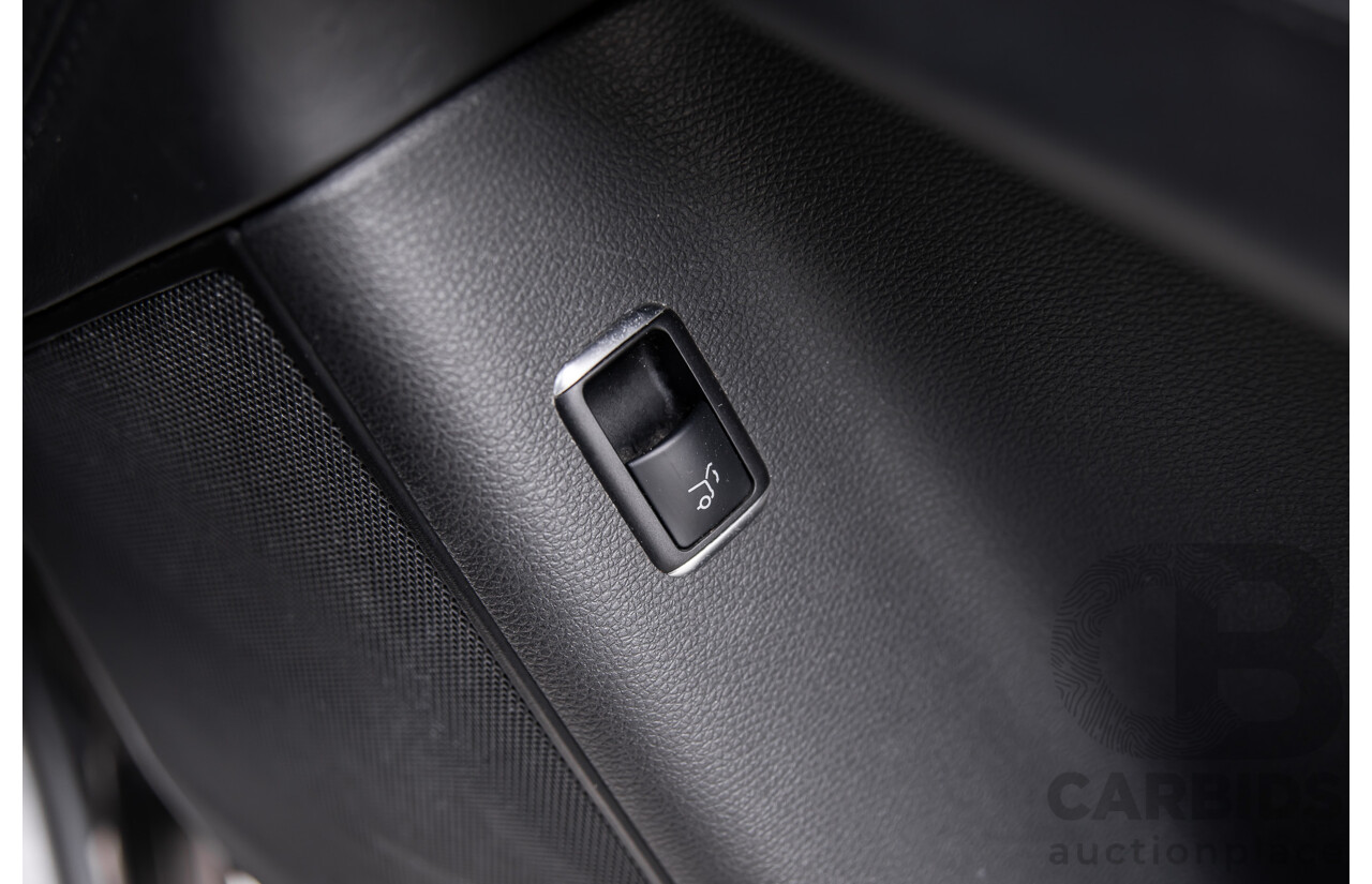 6/2012 Mercedes-Benz ML 63 AMG (4x4) 166 4d Wagon Palladium Silver Metallic Twin Turbo V8 5.5L