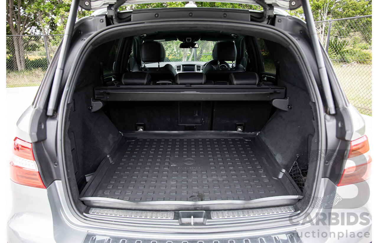 6/2012 Mercedes-Benz ML 63 AMG (4x4) 166 4d Wagon Palladium Silver Metallic Twin Turbo V8 5.5L