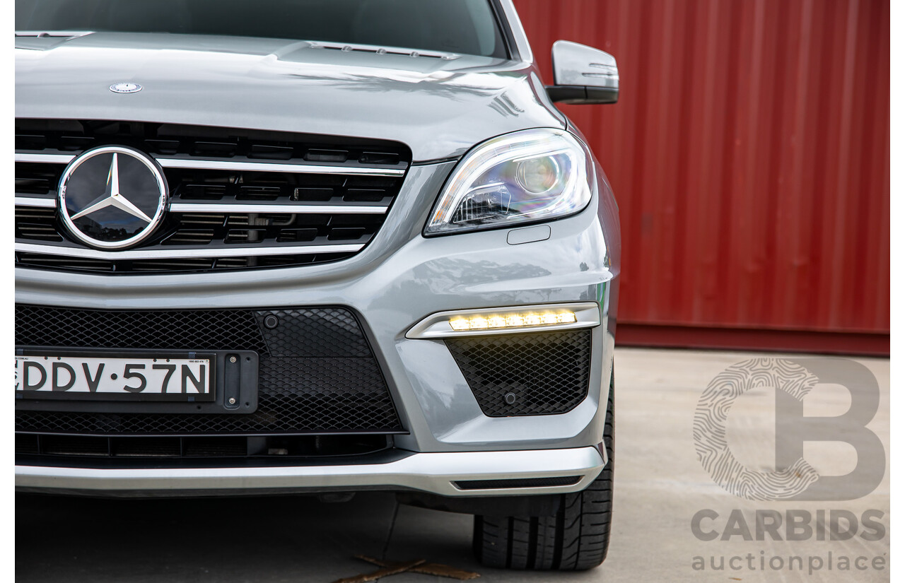 6/2012 Mercedes-Benz ML 63 AMG (4x4) 166 4d Wagon Palladium Silver Metallic Twin Turbo V8 5.5L