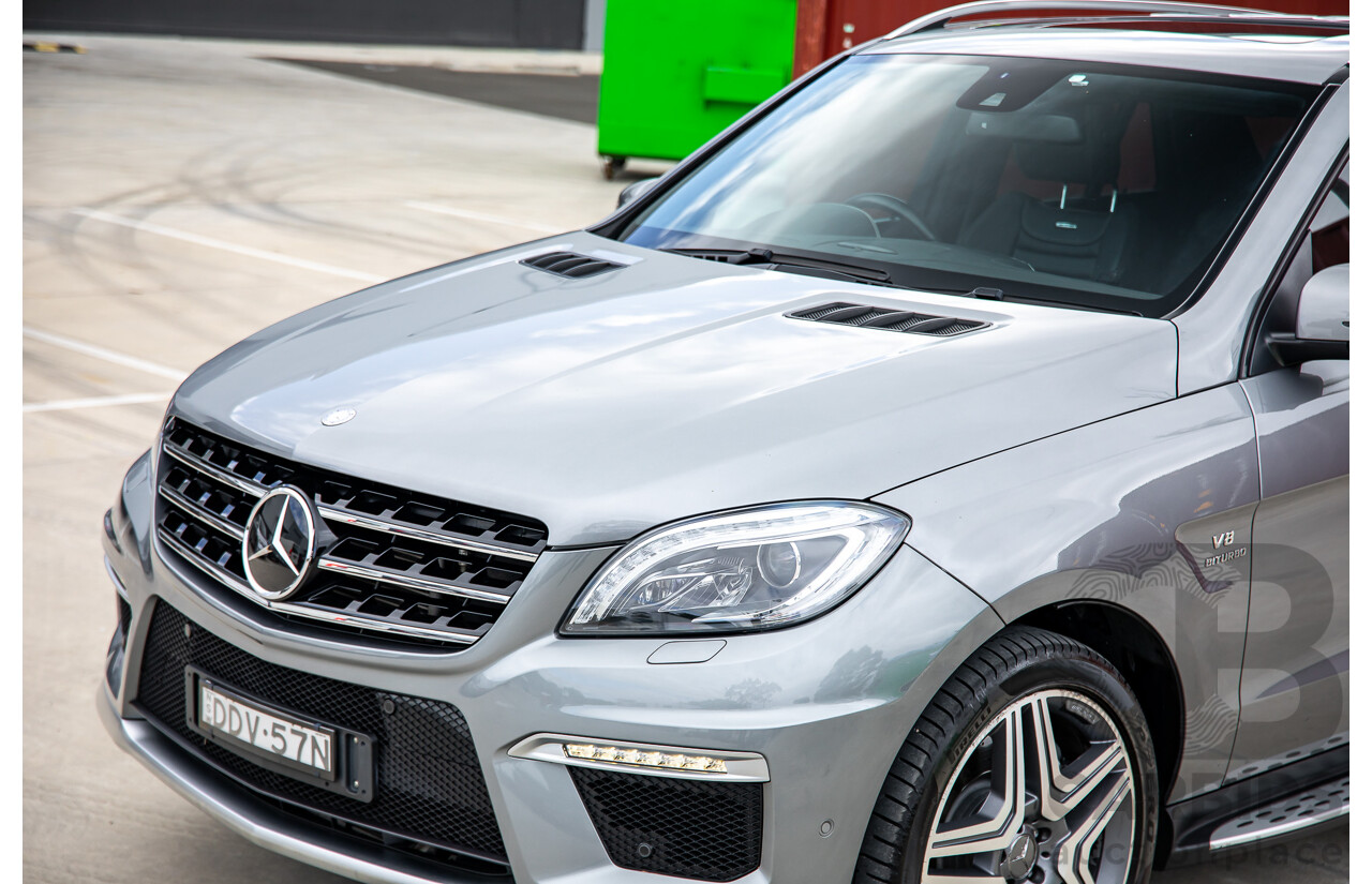 6/2012 Mercedes-Benz ML 63 AMG (4x4) 166 4d Wagon Palladium Silver Metallic Twin Turbo V8 5.5L