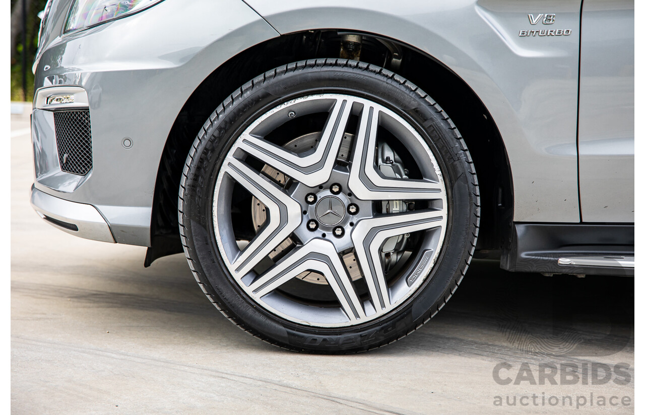 6/2012 Mercedes-Benz ML 63 AMG (4x4) 166 4d Wagon Palladium Silver Metallic Twin Turbo V8 5.5L