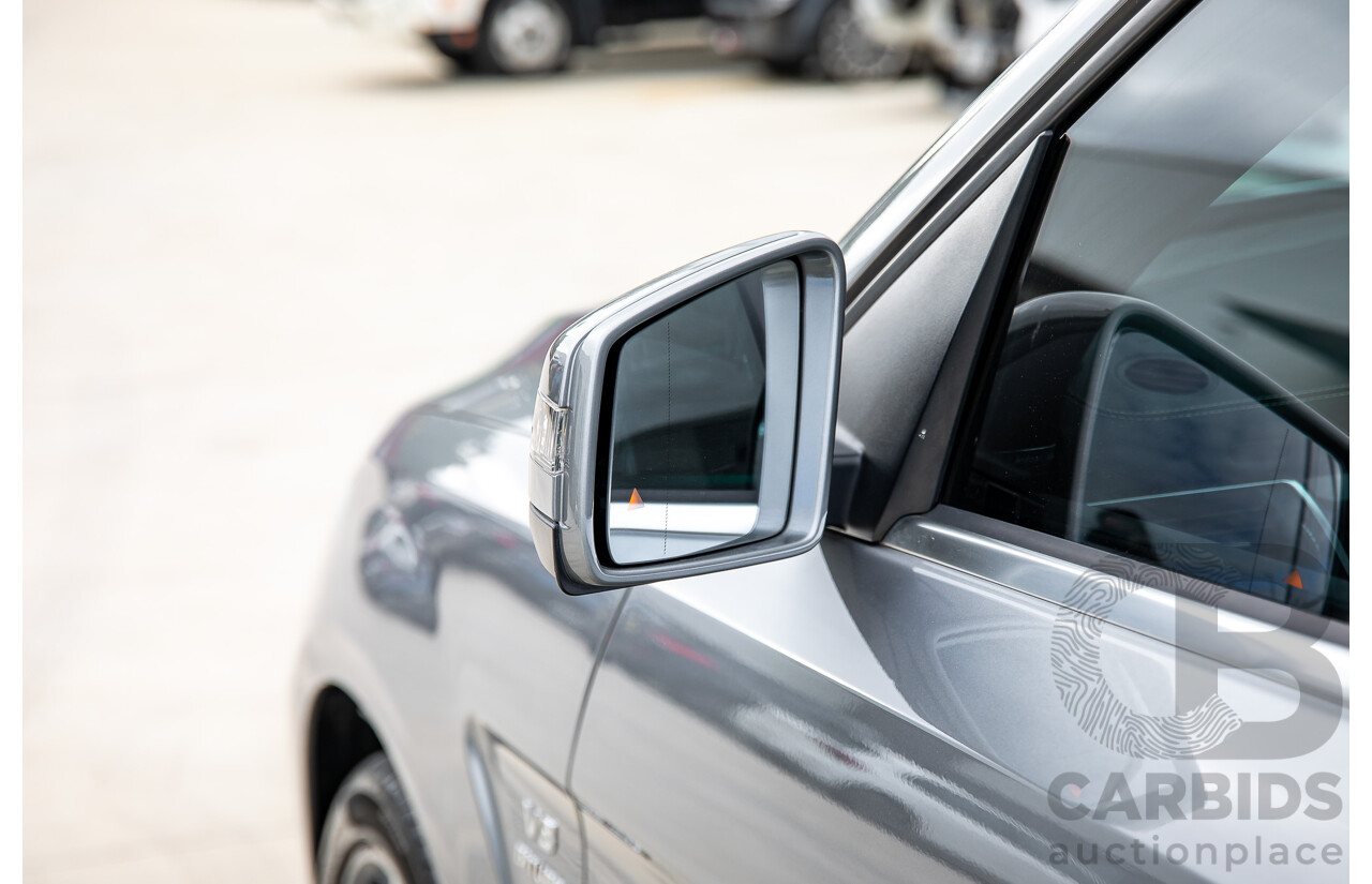 6/2012 Mercedes-Benz ML 63 AMG (4x4) 166 4d Wagon Palladium Silver Metallic Twin Turbo V8 5.5L