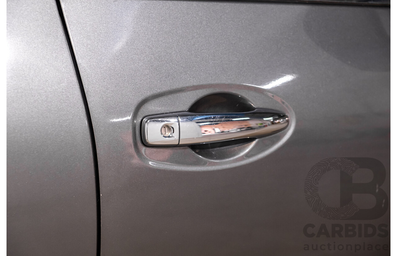 04/2017 Nissan Navara ST (4x4) D23 Series II Dual Cab Utility Grey Turbo Diesel 2.3L