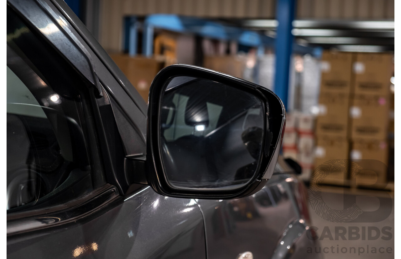 04/2017 Nissan Navara ST (4x4) D23 Series II Dual Cab Utility Grey Turbo Diesel 2.3L