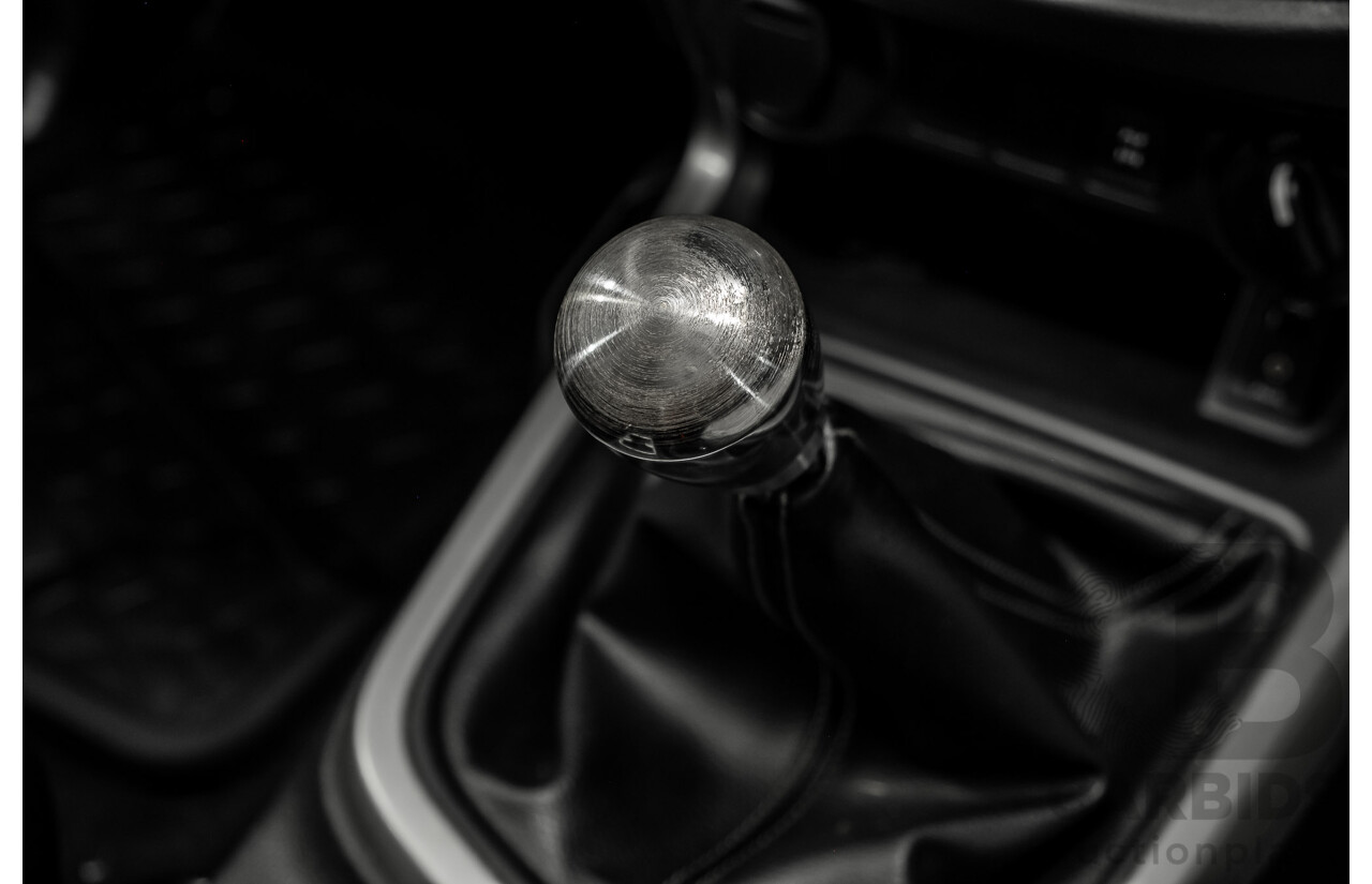 04/2017 Nissan Navara ST (4x4) D23 Series II Dual Cab Utility Grey Turbo Diesel 2.3L