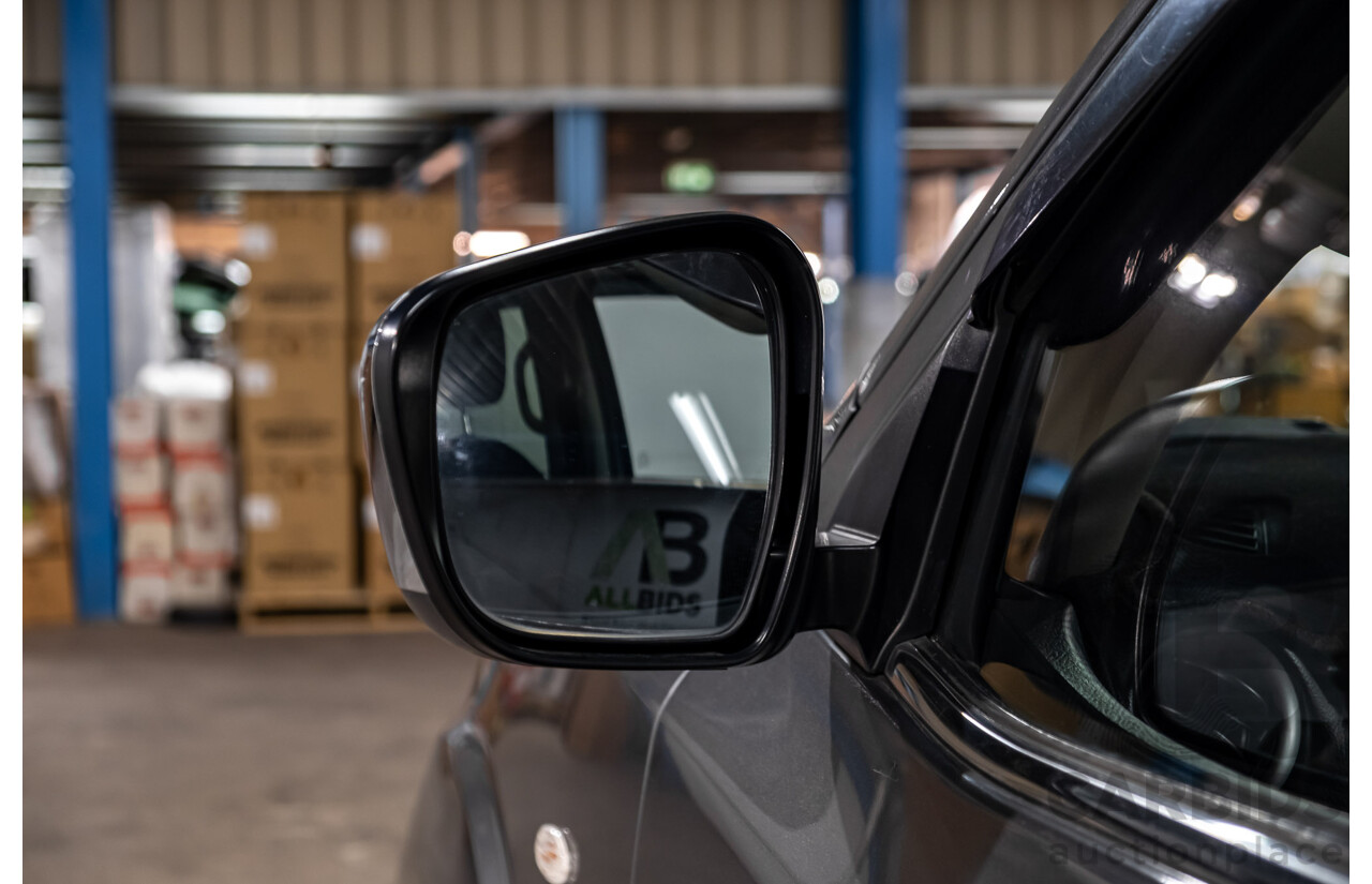 04/2017 Nissan Navara ST (4x4) D23 Series II Dual Cab Utility Grey Turbo Diesel 2.3L