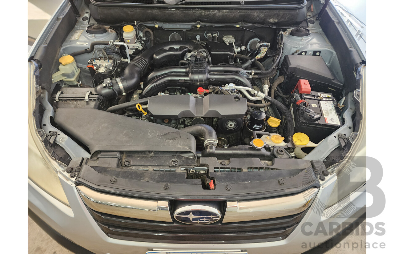 11/2013 Subaru Outback 2.5i MY14 4d Wagon Silver 2.5L