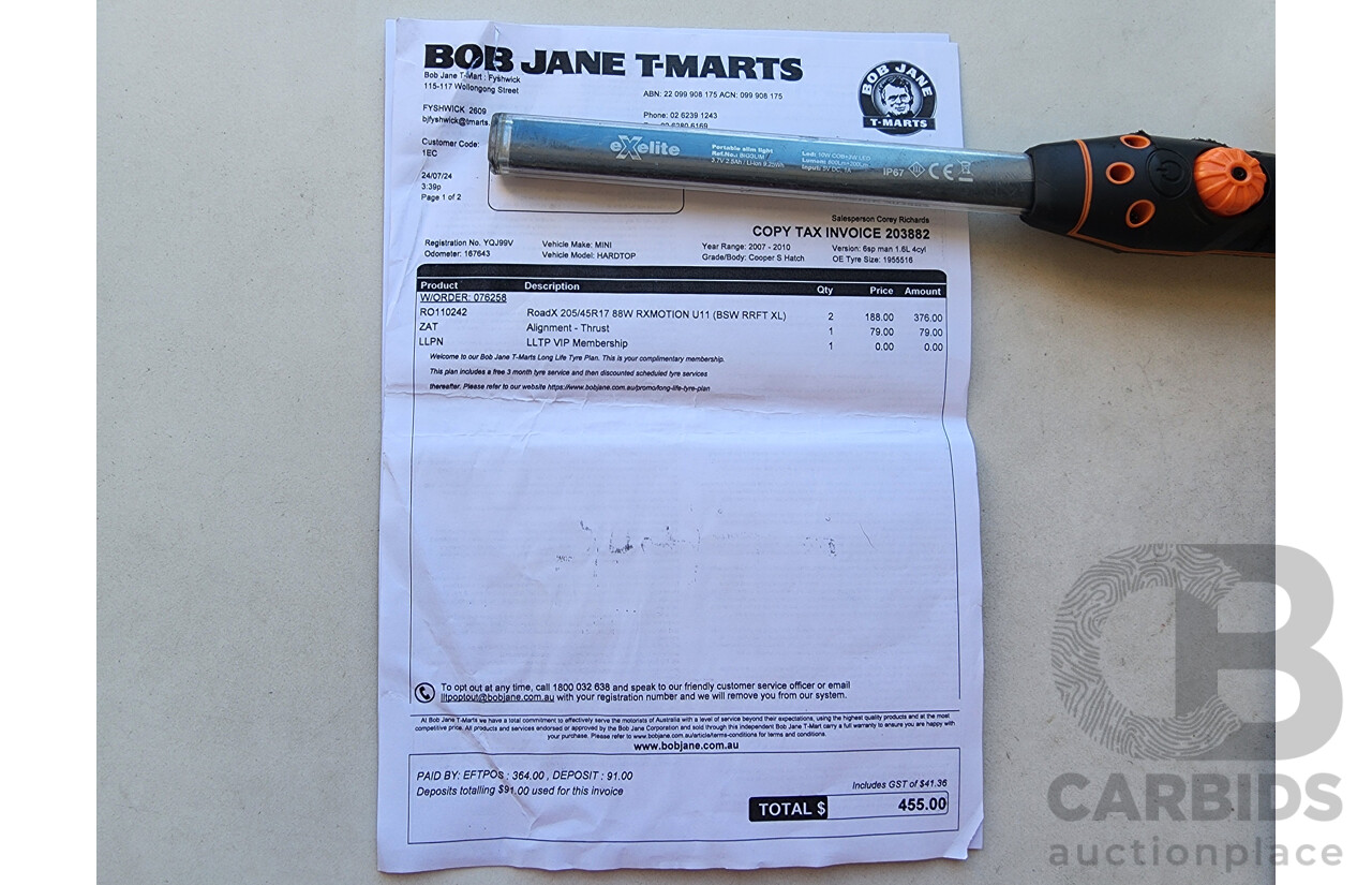 8/2009 Mini Cooper S R56 2d Hatchback White 1.6L