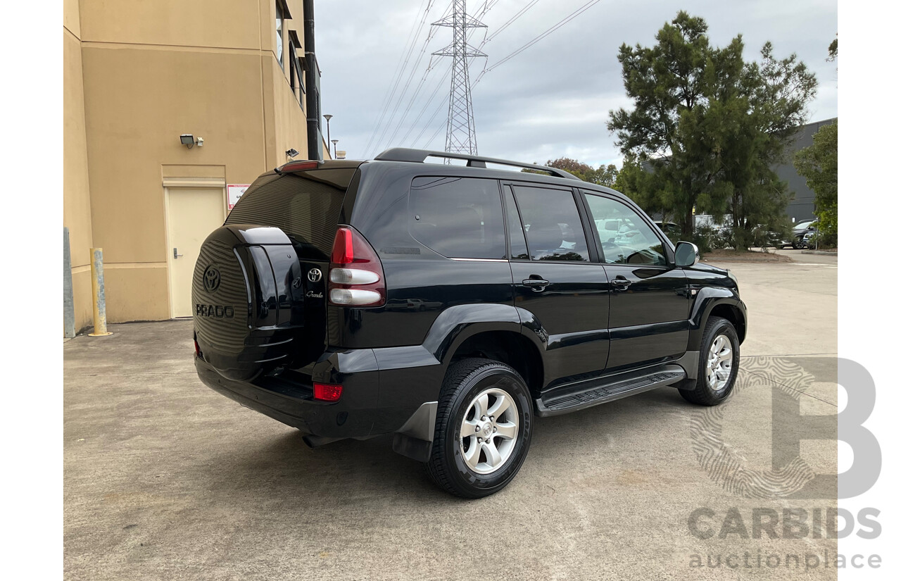 11/2003 Toyota Landcruiser Prado Grande (4x4) GRJ120R 4d Wagon Black 4.0L