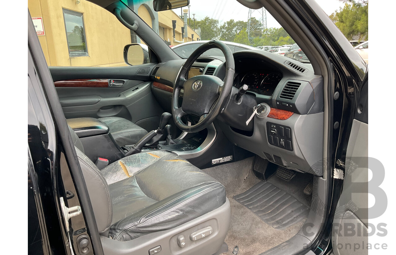 11/2003 Toyota Landcruiser Prado Grande (4x4) GRJ120R 4d Wagon Black 4.0L