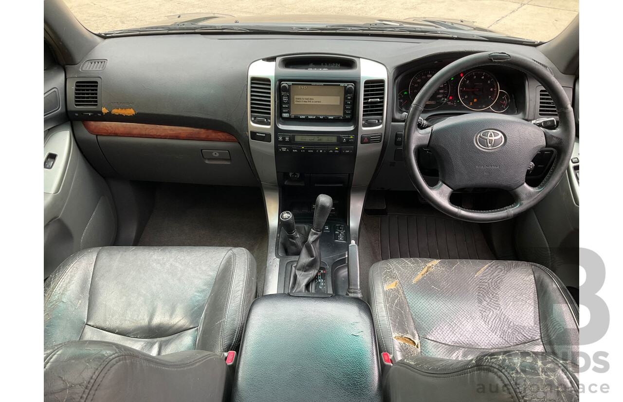 11/2003 Toyota Landcruiser Prado Grande (4x4) GRJ120R 4d Wagon Black 4.0L
