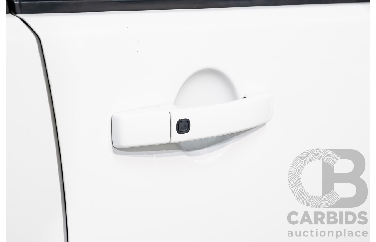 8/2016 Land Rover Discovery SDV6 HSE (4x4) LC MY16.5 4d Wagon Fuji White Twin Turbo Diesel V6 3.0L