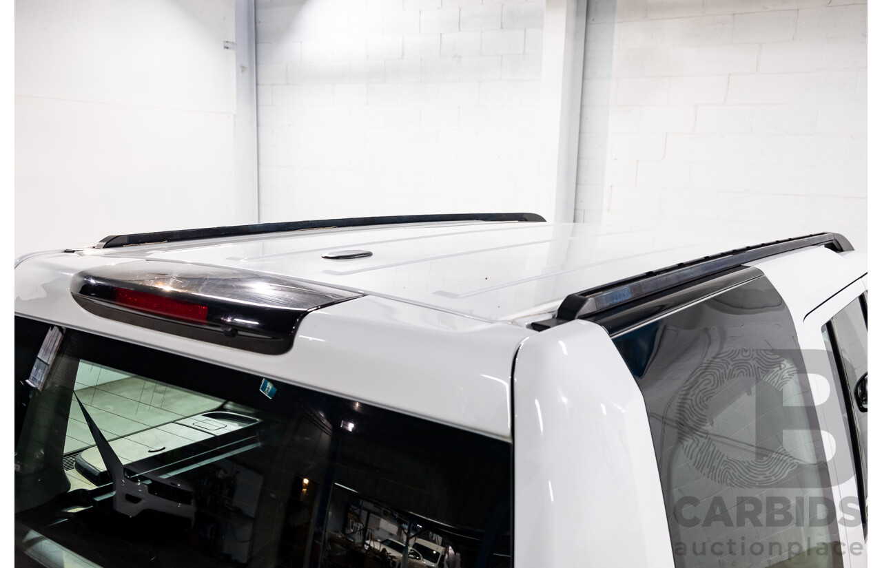 8/2016 Land Rover Discovery SDV6 HSE (4x4) LC MY16.5 4d Wagon Fuji White Twin Turbo Diesel V6 3.0L