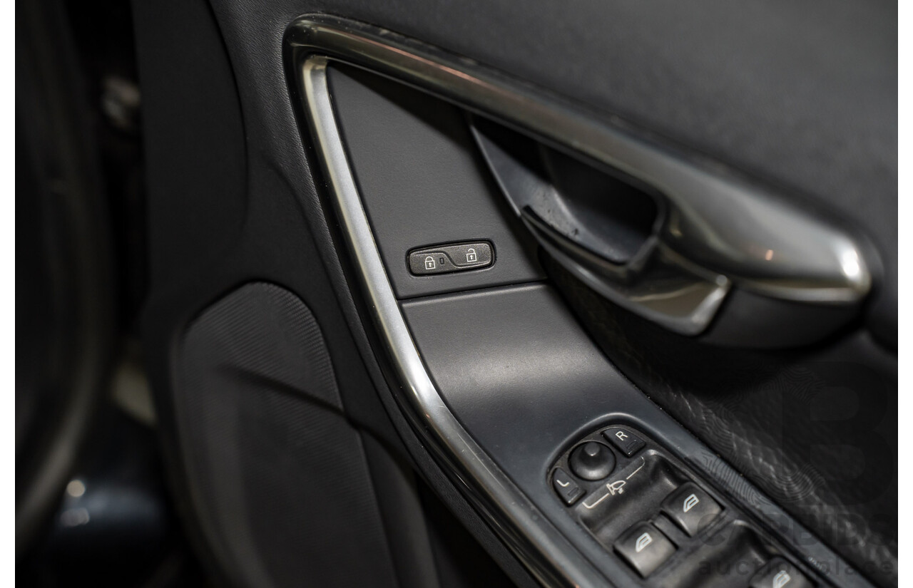 8/2010 Volvo S60 T6 F 4d Sedan Black Turbo V6 3.0L