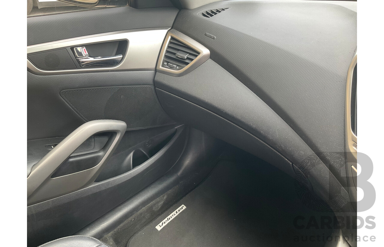 8/2012 Hyundai Veloster + FS MY13 3d Coupe Black 1.6L