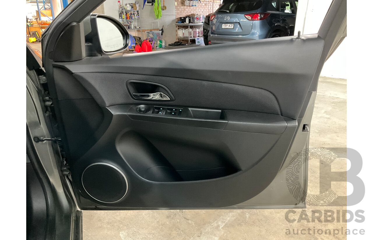 3/2013 Holden Cruze CD JH MY13 4d Sedan Grey 1.8L