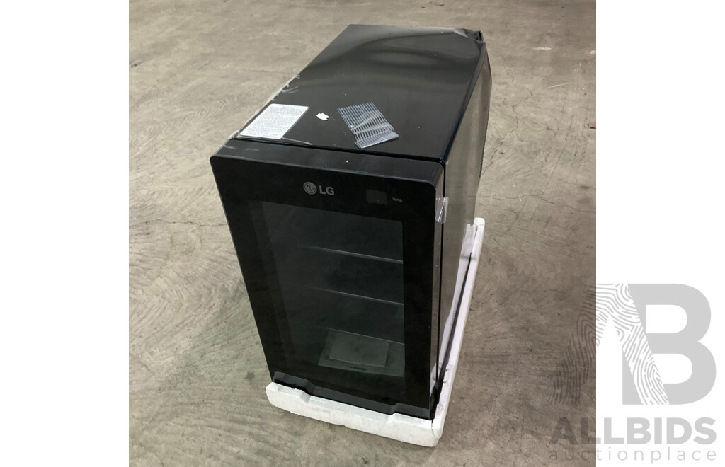 LG 8 Bottle Mini Wine Fridge Black (GWV08BT) - ORP $599