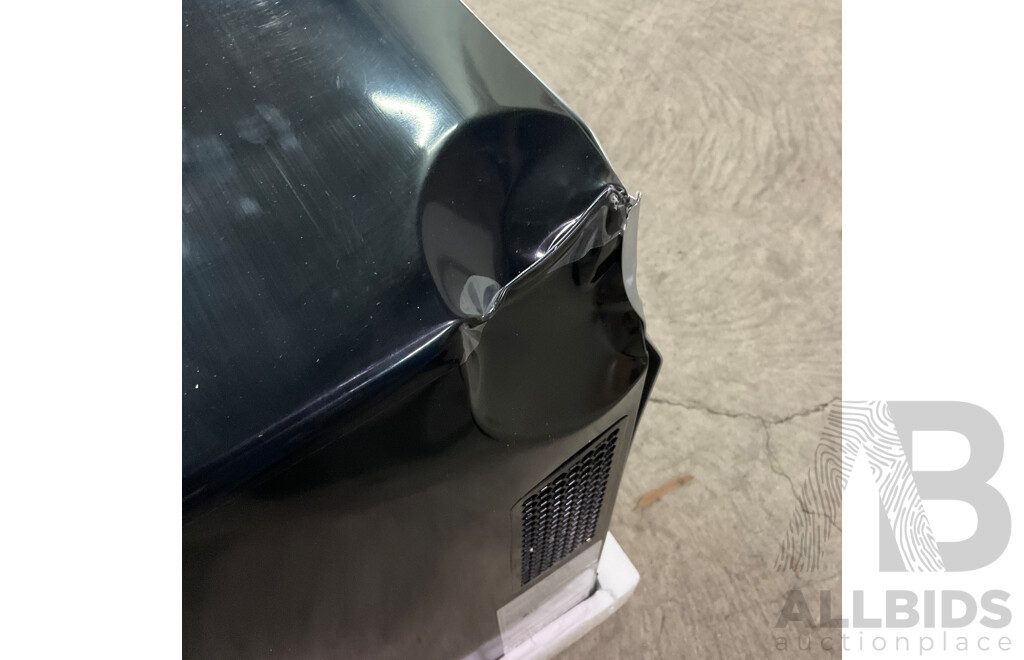 LG 8 Bottle Mini Wine Fridge Black (GWV08BT) - ORP $599