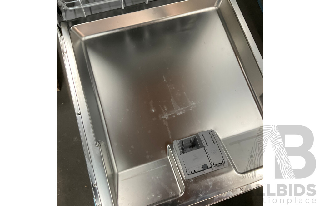 BOSCH 60cm Fully Integrated Dishwasher (SMV4HTX01A) - ORP $1,299