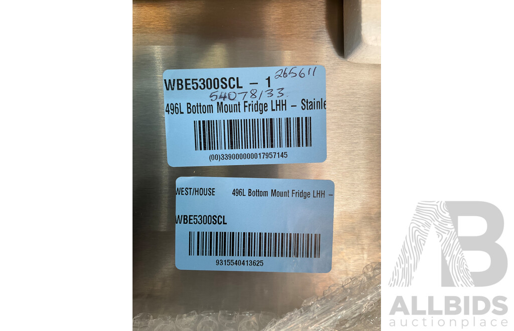 WESTINGHOUSE 496L Left Hinge Bottom Mount Fridge (WBE5300SCL) - ORP $1,699