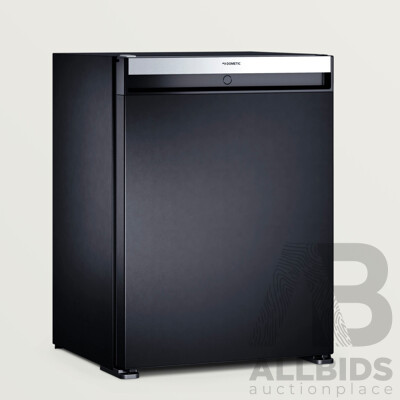 DOMETIC HiPro Evolution Compressor 40L-Class 33L Left Hinged Mini Bar Fridge  (C40SL2) - ORP $509