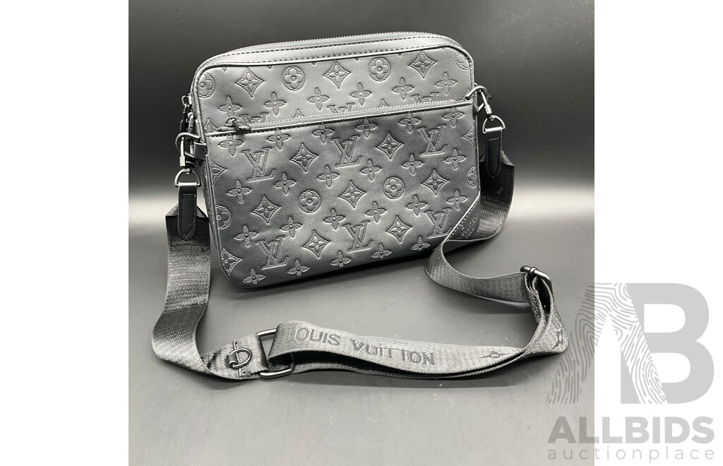 Monogram Shadown Leather Messenger Bag Branded LOUIS VUITTON