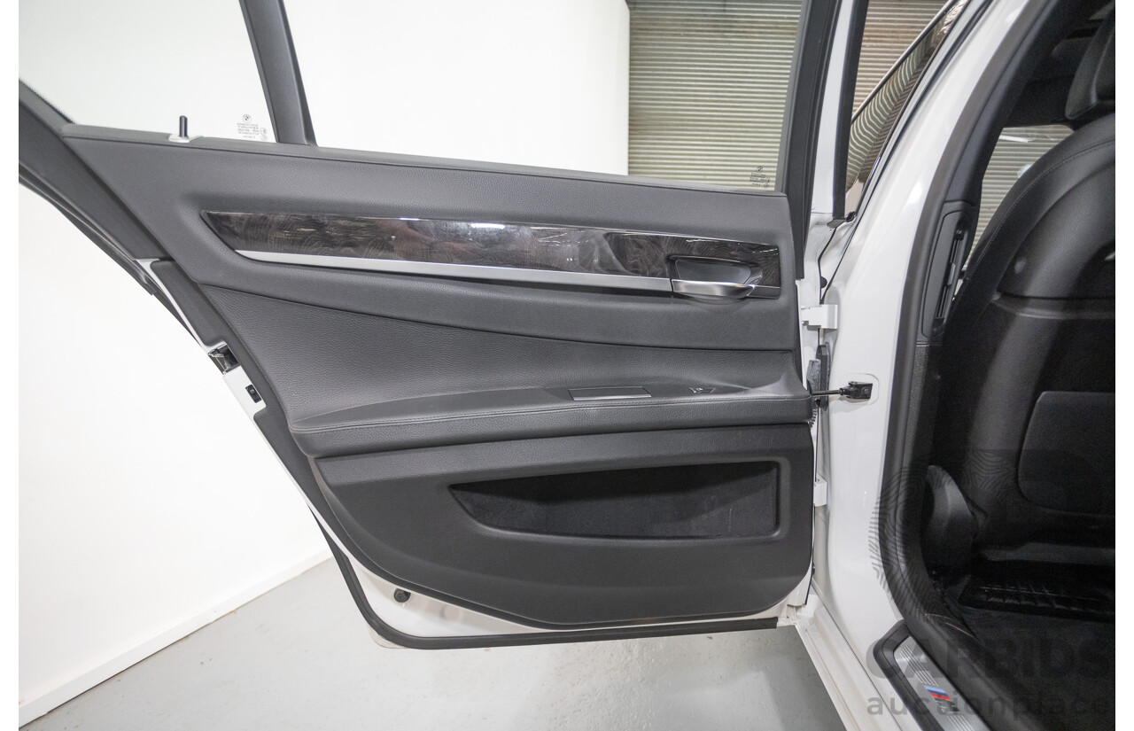 03/2013 Bmw 740i M-Sport F01 MY14 4D Sedan Alpine White Turbo 3.0L