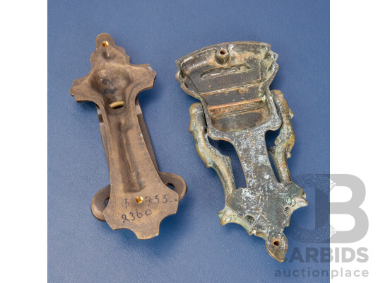 Pair of Wonderful Vintage and Contemporary Brass Door Knockers, 21L cm (both)