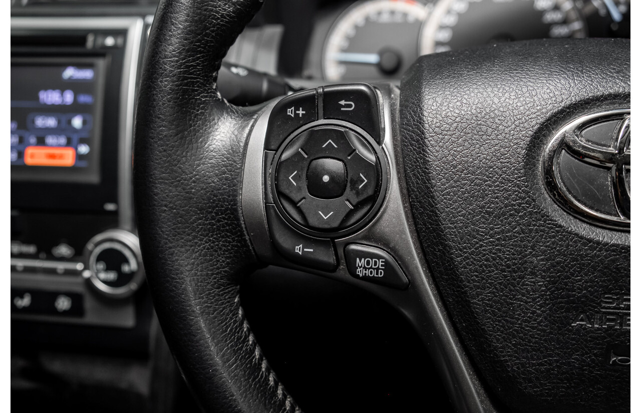 10/2013 Toyota Camry Atara R SE ASV50R 4d Sedan Premium Silver Metallic 2.5L