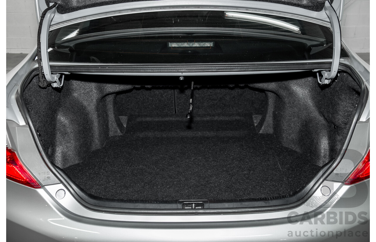 10/2013 Toyota Camry Atara R SE ASV50R 4d Sedan Premium Silver Metallic 2.5L