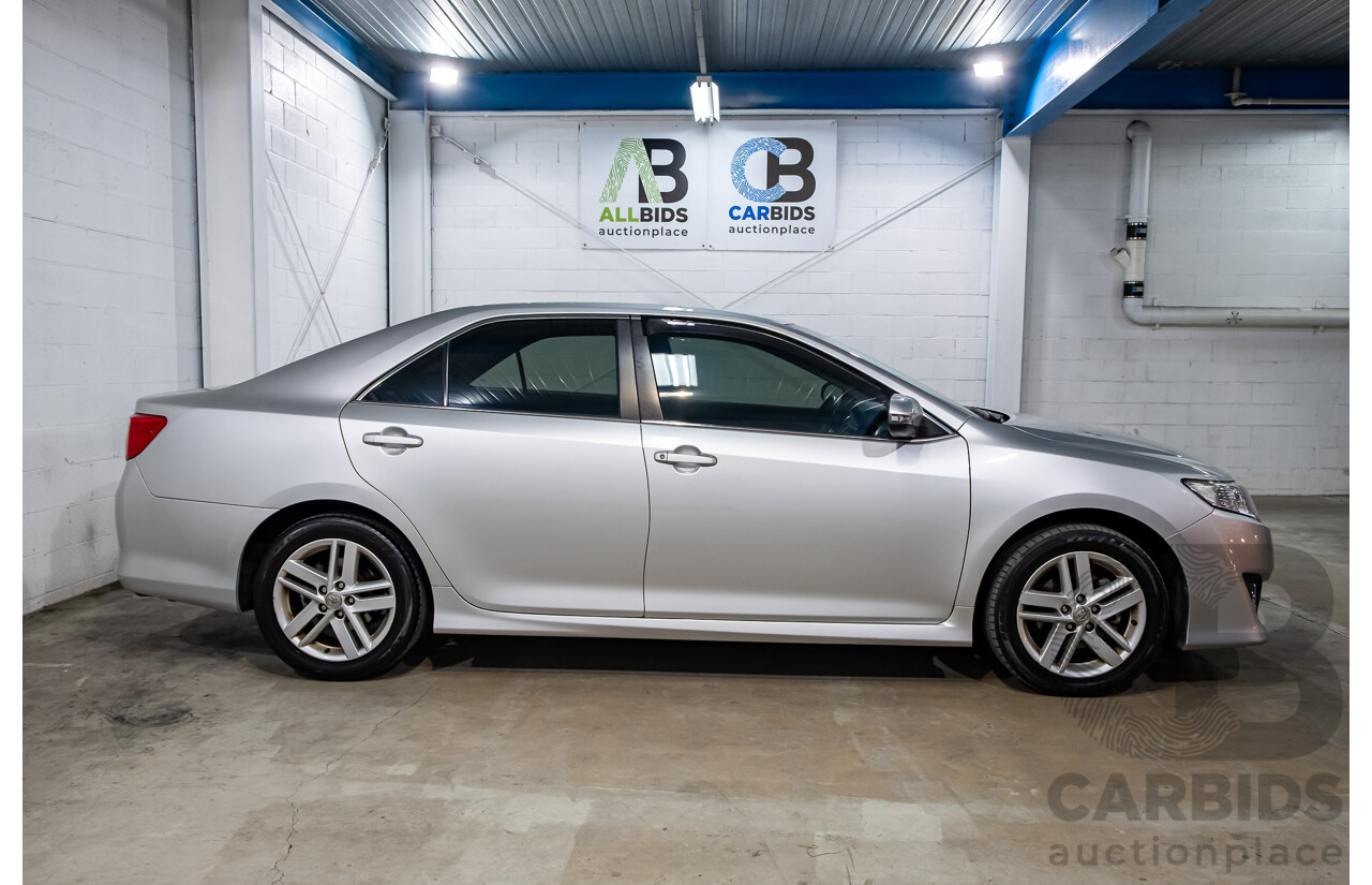 10/2013 Toyota Camry Atara R SE ASV50R 4d Sedan Premium Silver Metallic 2.5L