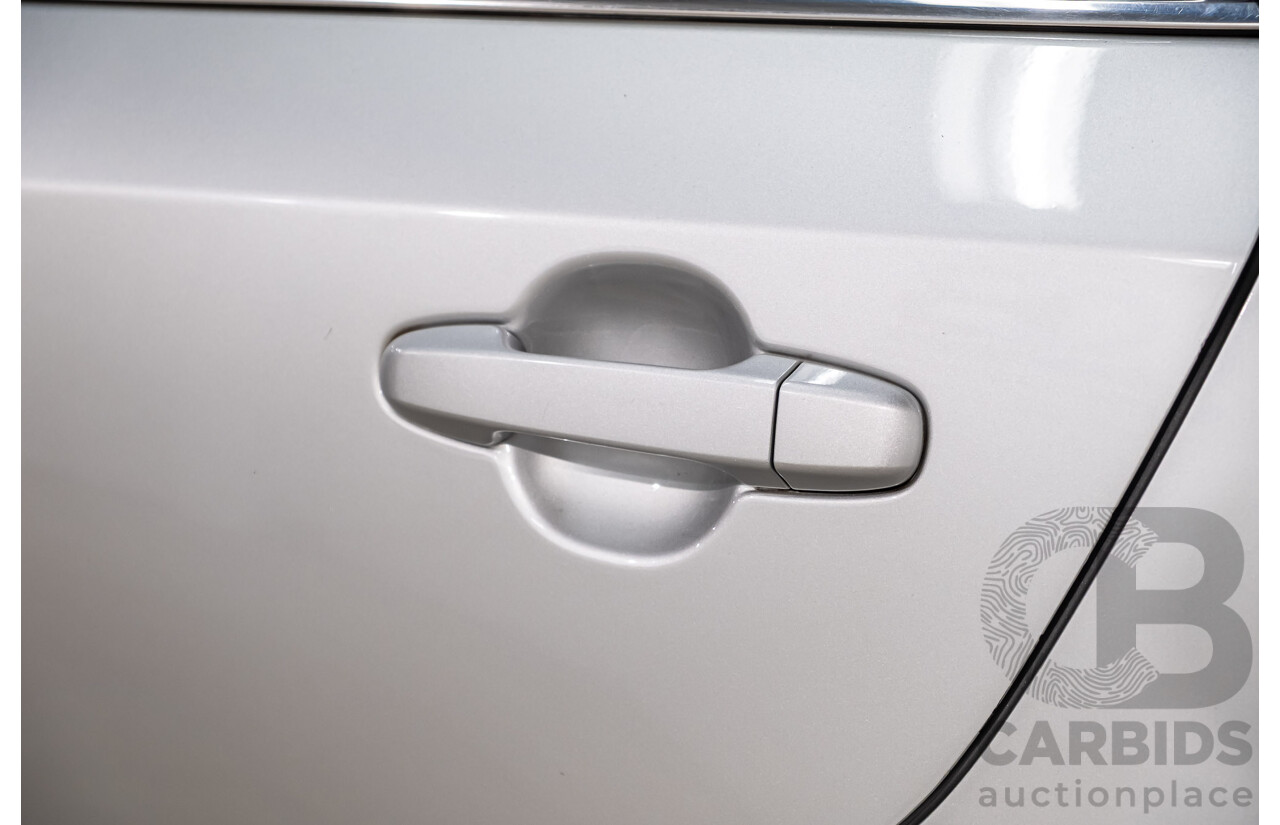 10/2013 Toyota Camry Atara R SE ASV50R 4d Sedan Premium Silver Metallic 2.5L