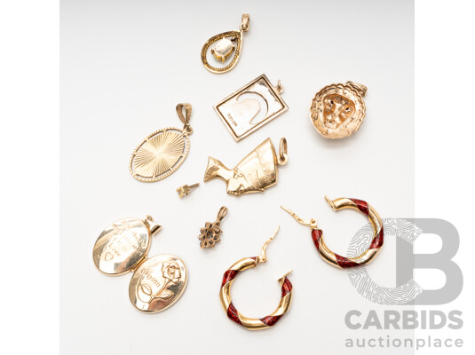 1660684 · Collection of 9ct Yellow Gold Pendants, Earrings & Necklace - Lot of 10