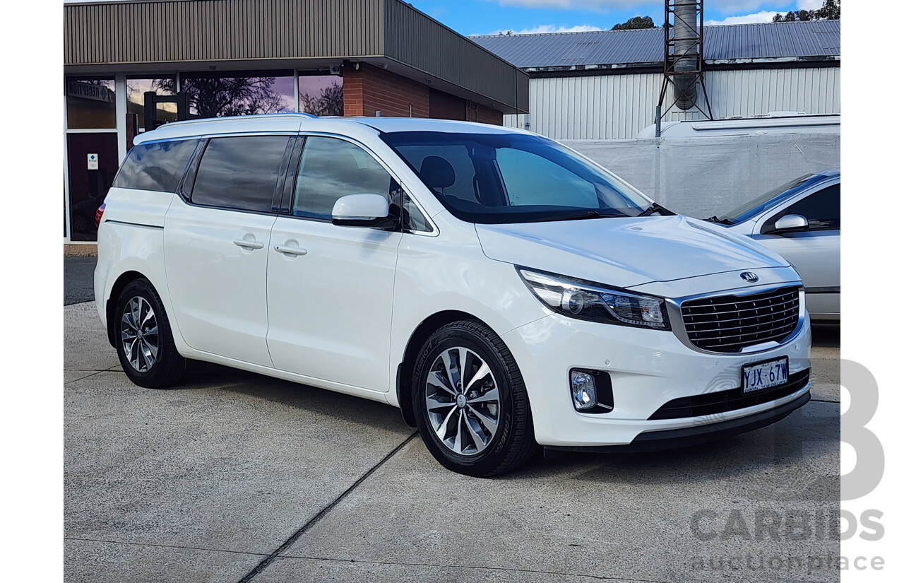 5/2015 Kia Carnival SLi YP MY15 4d Wagon White 2.2L