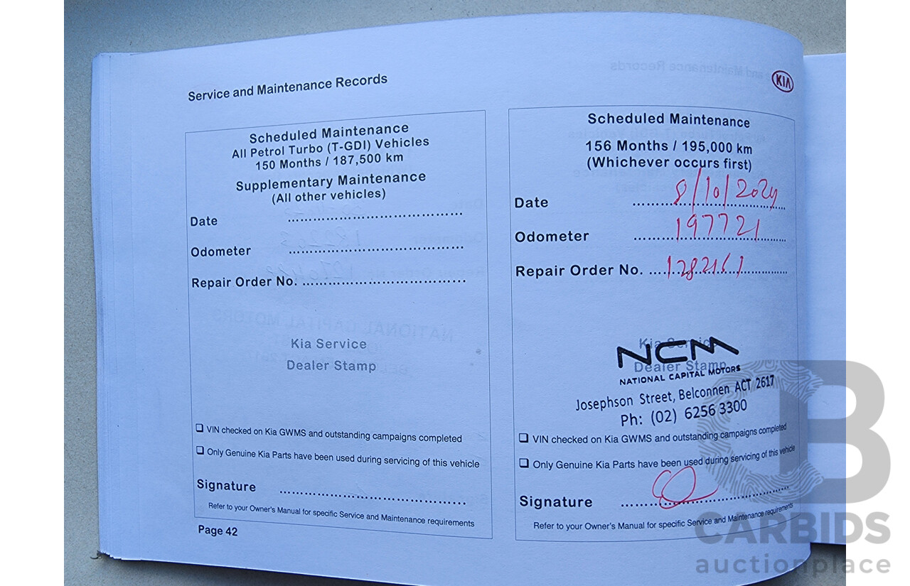 5/2015 Kia Carnival SLi YP MY15 4d Wagon White 2.2L