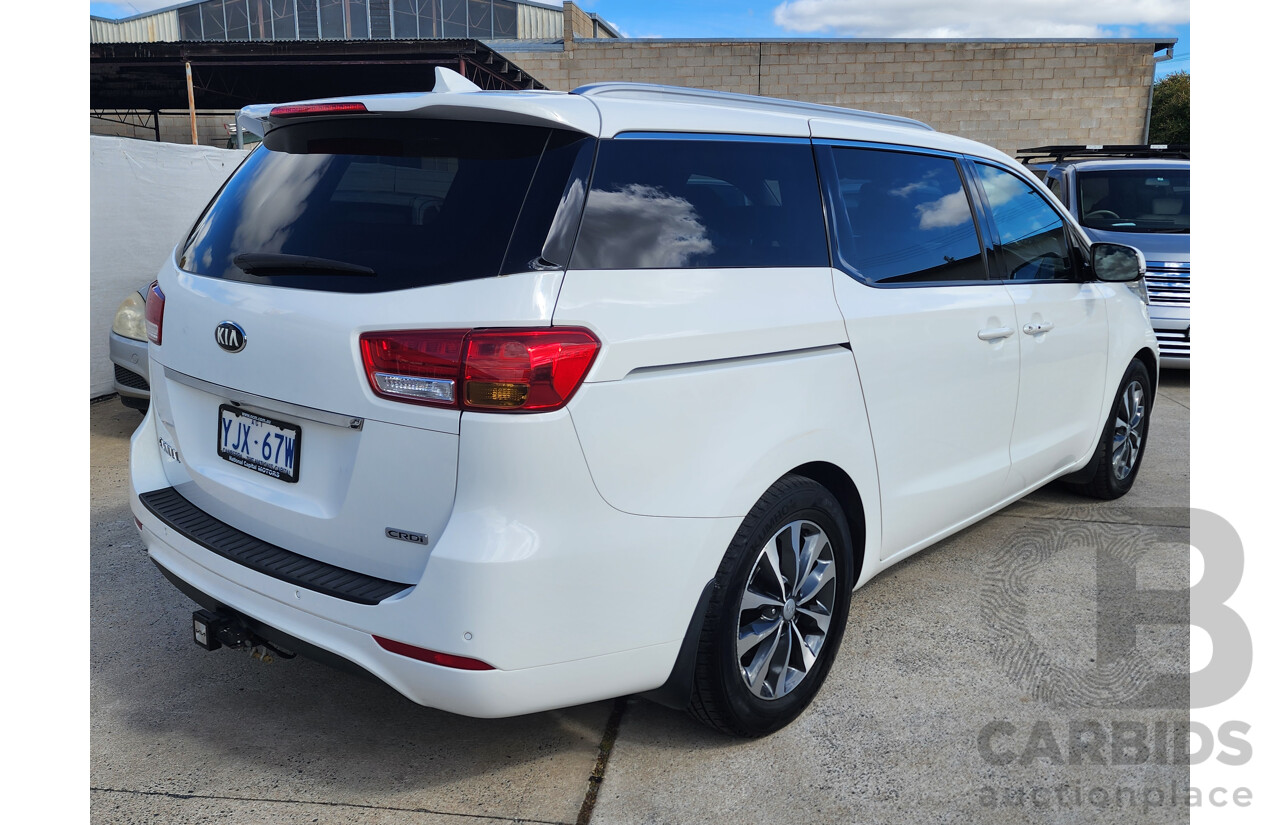 5/2015 Kia Carnival SLi YP MY15 4d Wagon White 2.2L