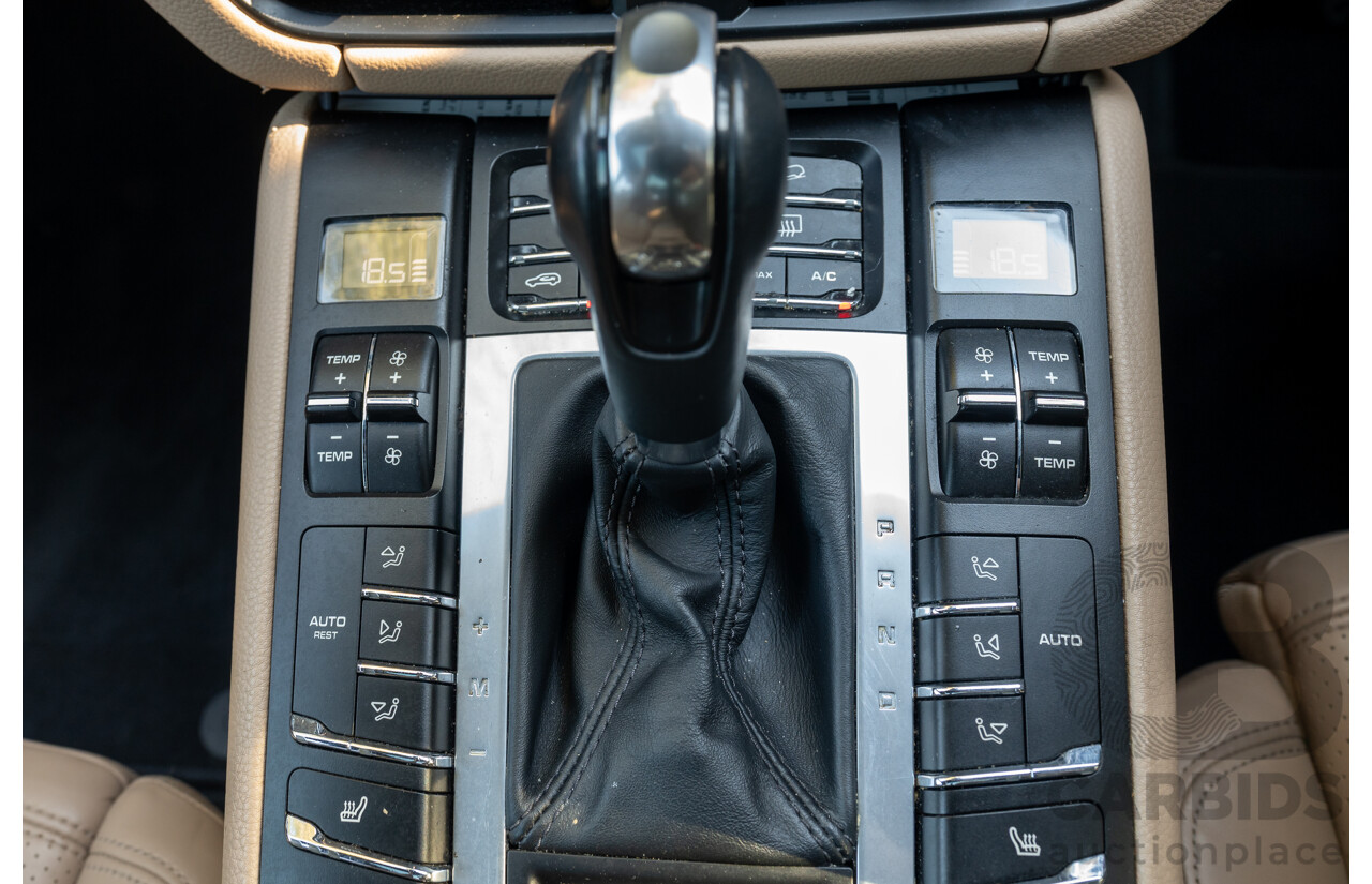 2/2021 Porsche Macan (AWD) 95B MY21 4D Wagon Volcano Grey Metallic Turbo 2.0L