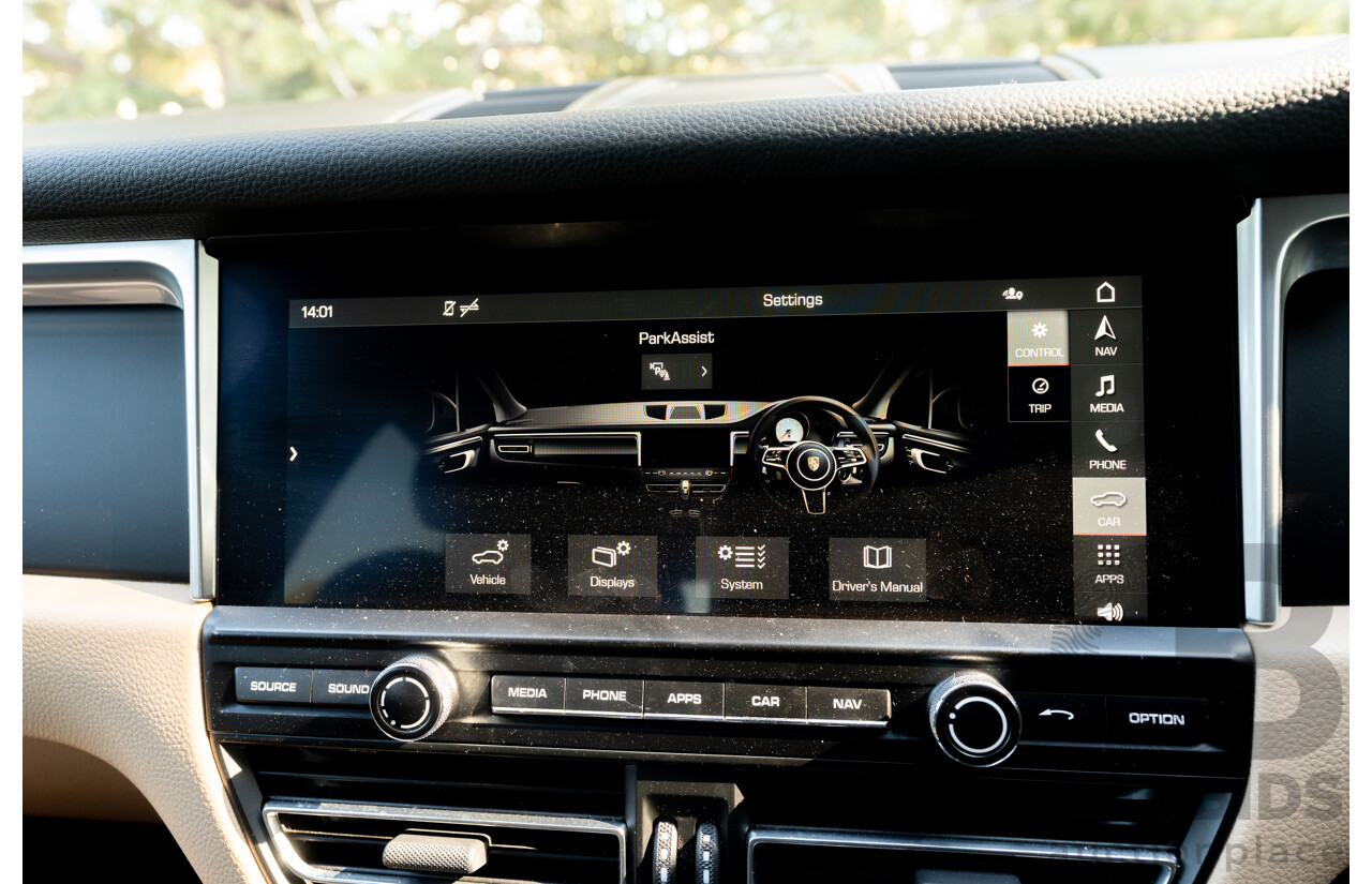 2/2021 Porsche Macan (AWD) 95B MY21 4D Wagon Volcano Grey Metallic Turbo 2.0L