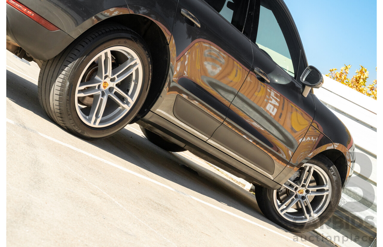 2/2021 Porsche Macan (AWD) 95B MY21 4D Wagon Volcano Grey Metallic Turbo 2.0L