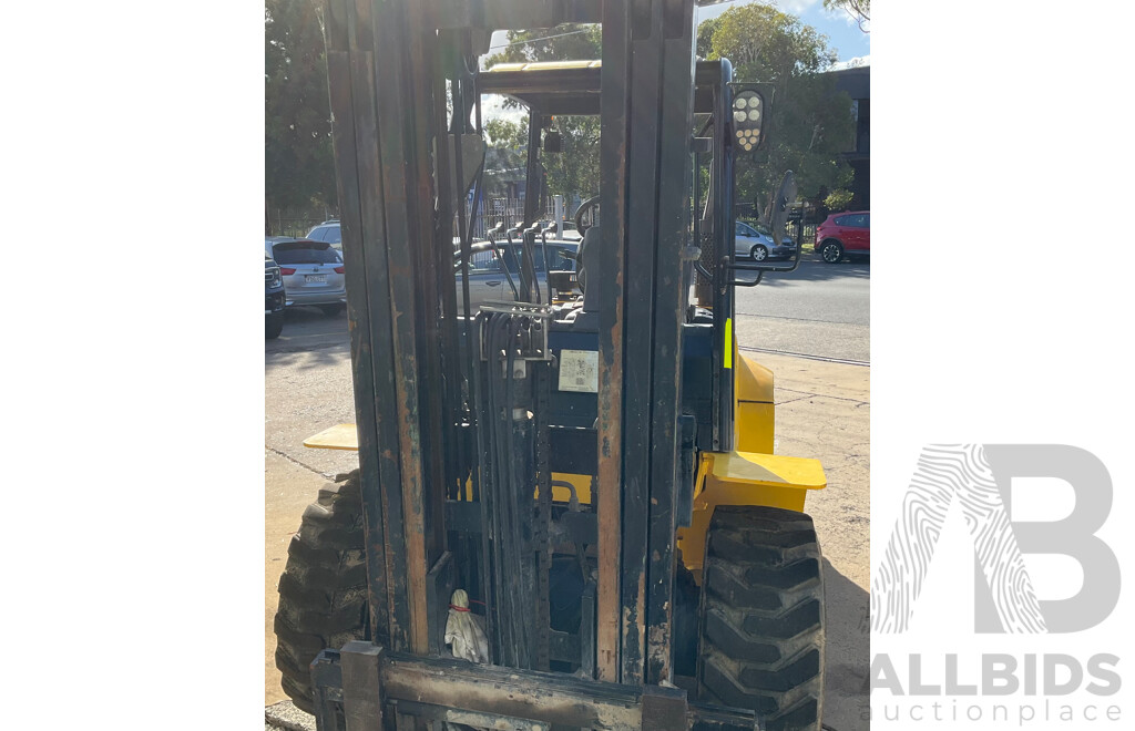 2022 Liftsmart LS-RT25-4 Diesel Forklift - Spare or Repair