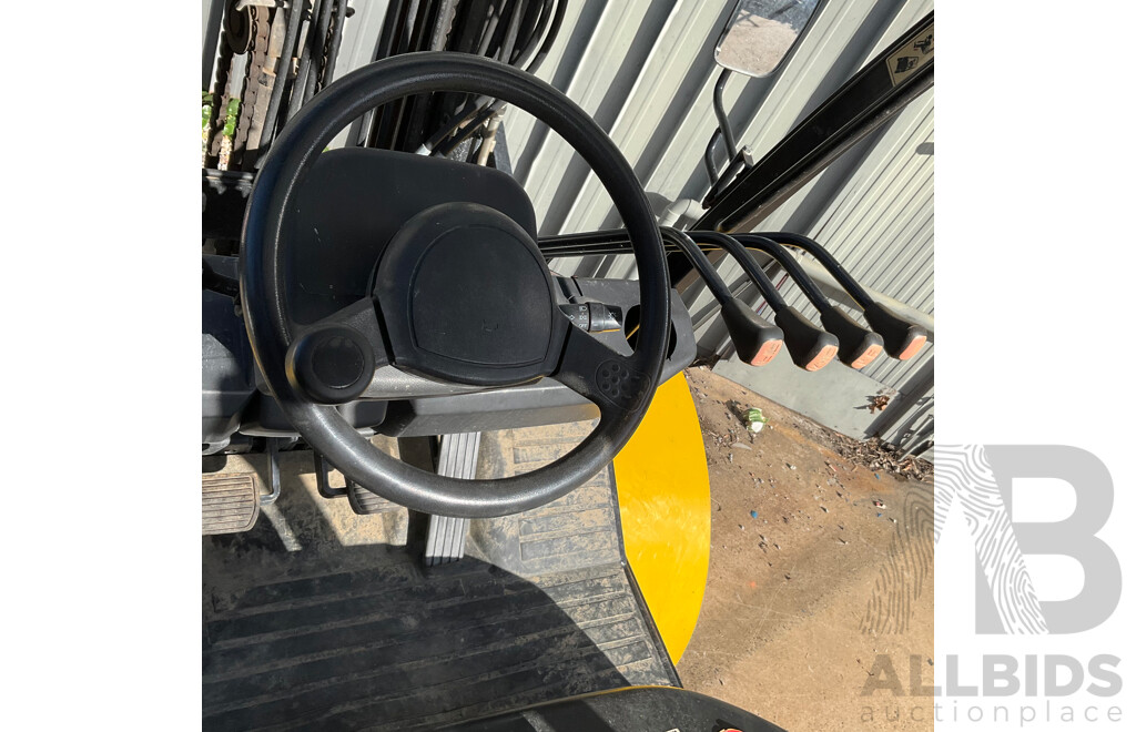 2022 Liftsmart LS-RT25-4 Diesel Forklift - Spare or Repair