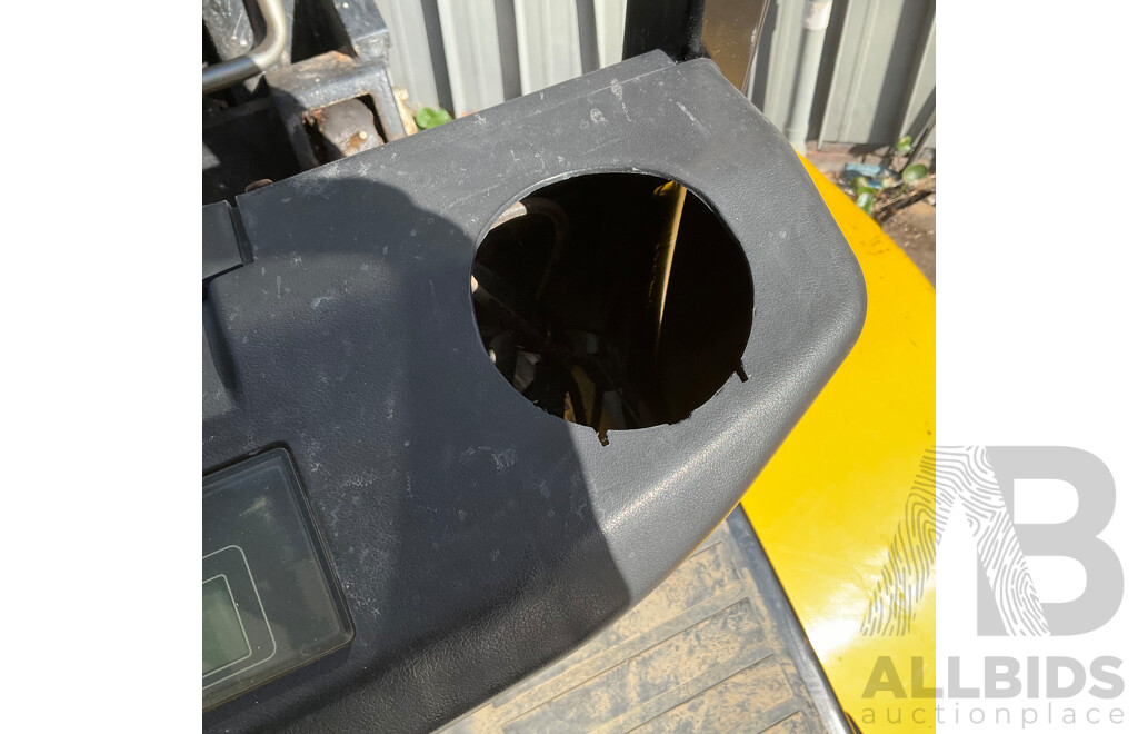 2022 Liftsmart LS-RT25-4 Diesel Forklift - Spare or Repair