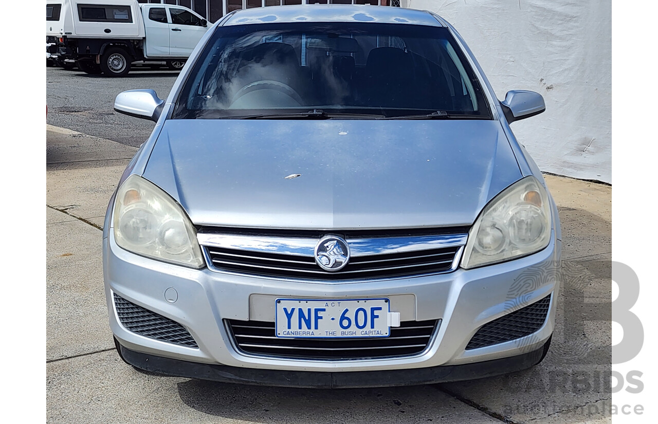 7/2008 Holden Astra 60TH Anniversary AH MY08.5 5d Hatchback Silver 1.8L