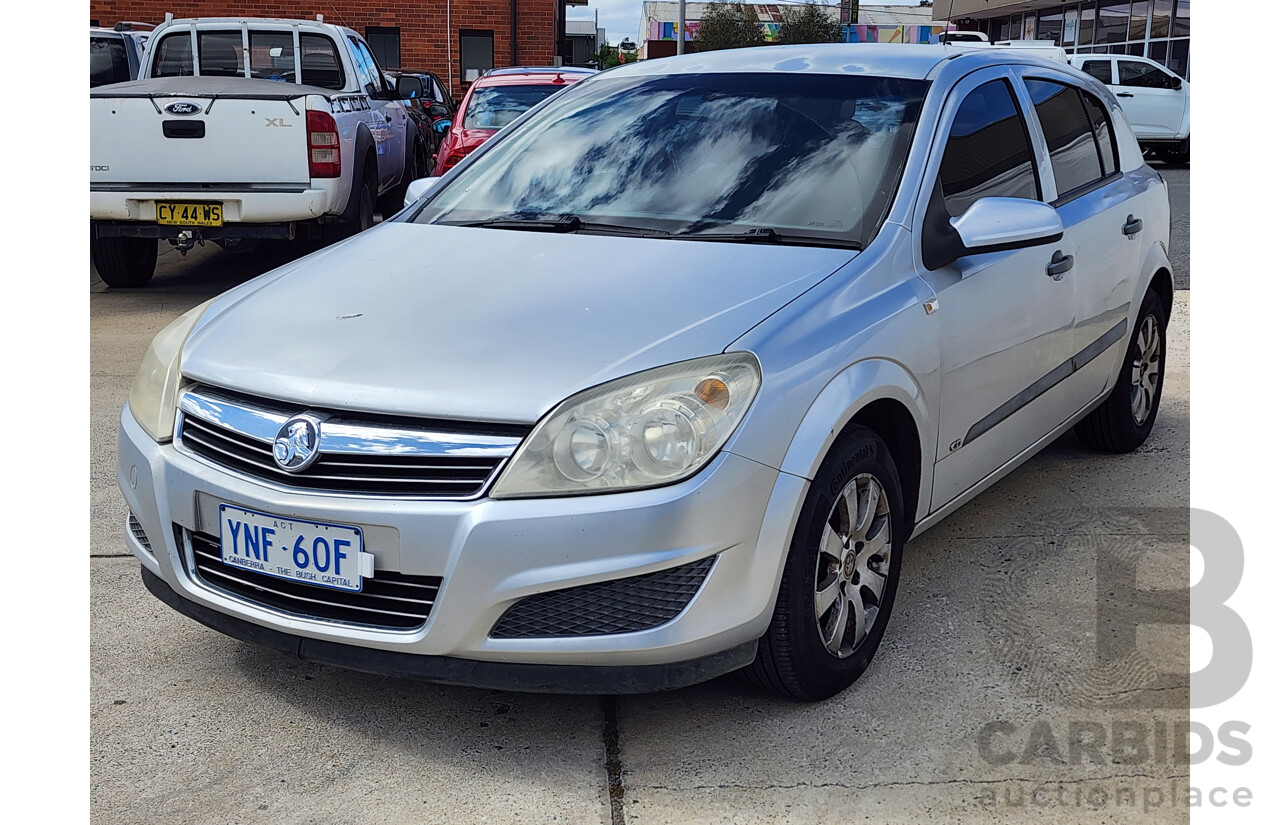 7/2008 Holden Astra 60TH Anniversary AH MY08.5 5d Hatchback Silver 1.8L