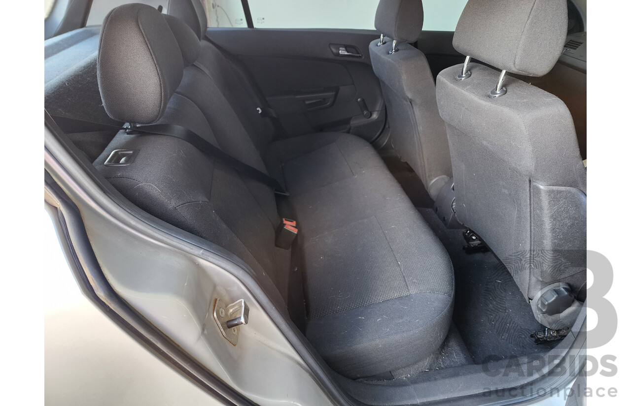 7/2008 Holden Astra 60TH Anniversary AH MY08.5 5d Hatchback Silver 1.8L