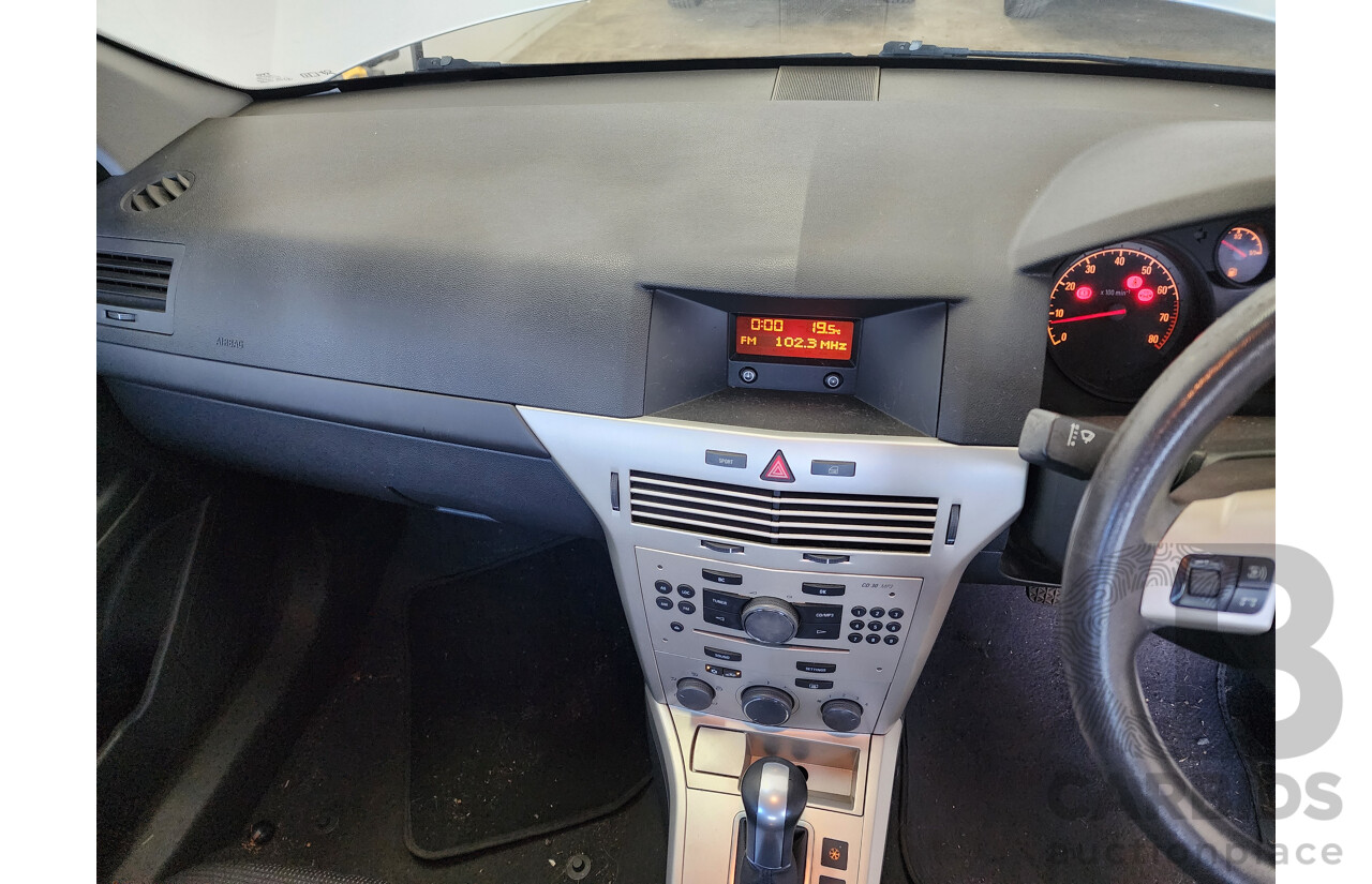 7/2008 Holden Astra 60TH Anniversary AH MY08.5 5d Hatchback Silver 1.8L