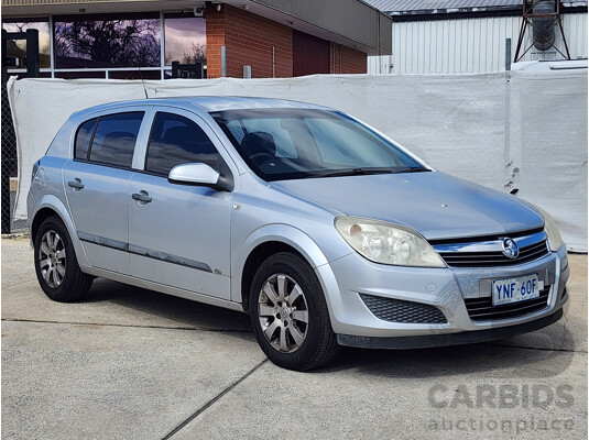 7/2008 Holden Astra 60TH Anniversary AH MY08.5 5d Hatchback Silver 1.8L