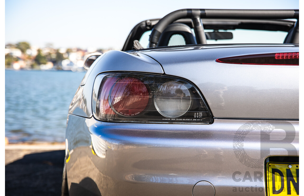 11/1999 Honda S2000 2d Convertible Silverstone Metallic 2.0L - Import