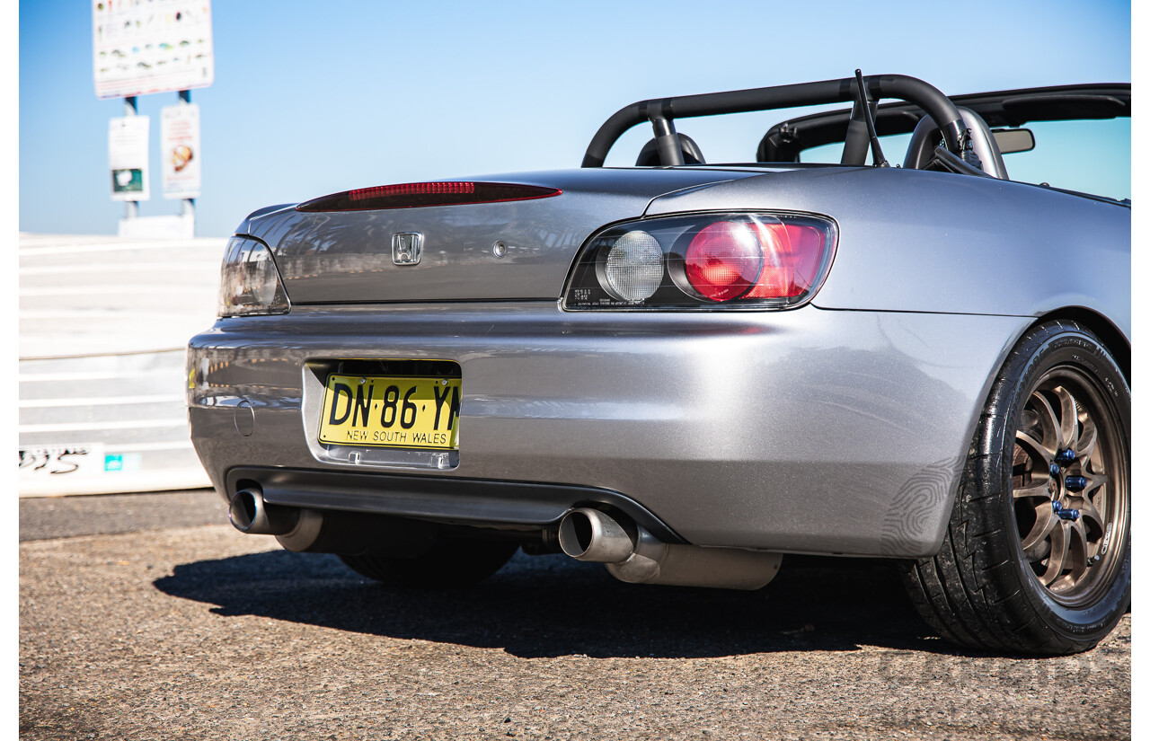 11/1999 Honda S2000 2d Convertible Silverstone Metallic 2.0L - Import