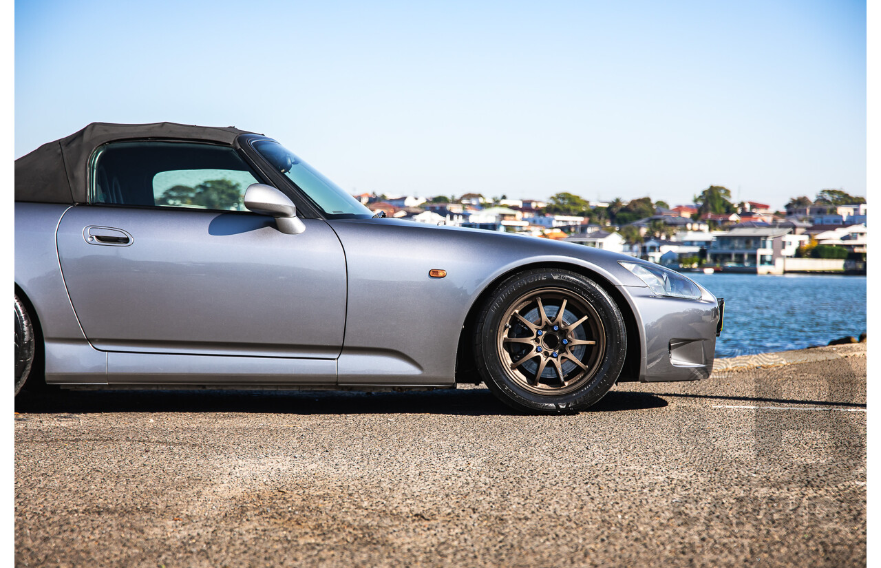 11/1999 Honda S2000 2d Convertible Silverstone Metallic 2.0L - Import